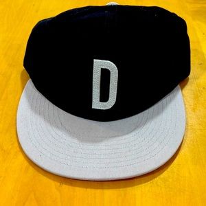 NWT Diamond Supply “D” strap back hat *AUTHENTIC*